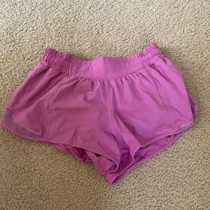 COPY - Lululemon hotty hot shorts 2.5” inseam